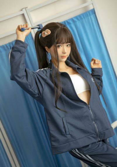 丰满的岳乱妇s级