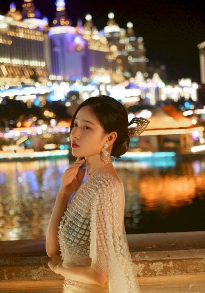 重生新婚夜正在圆房的军婚小说