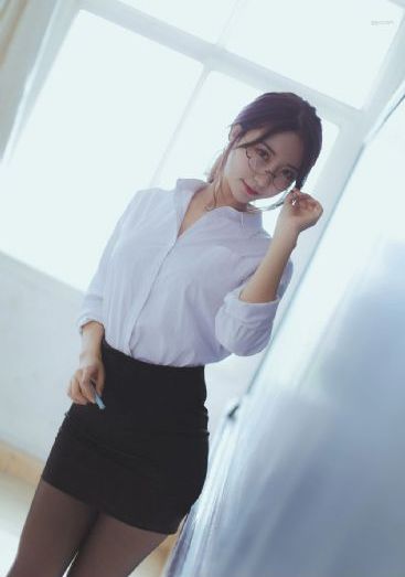 可疑美容院在线观看