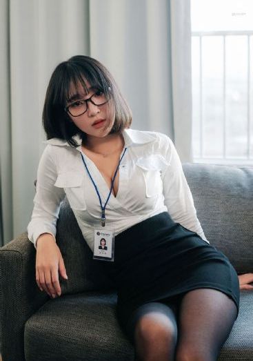 高贵女王脚奴视频vk
