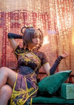 美剧《偷偷》免费观看